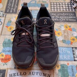OnCloud Cloudwander Waterproof Sneaker Size 9